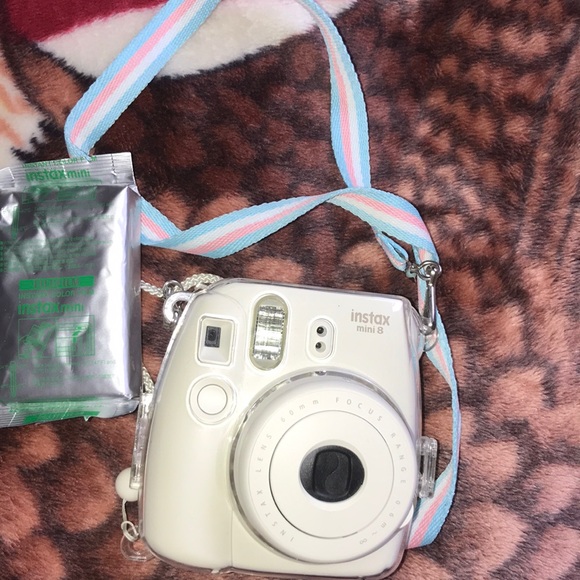 Polaroid ( instax mini 8 camera ) - Picture 1 of 1